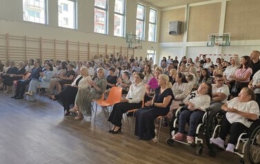 01.09.2026 - NOWY ROK SZKOLNY ROZPOCZĘTY. NAJLEPSI MATURZYŚCI NAGRODZENI 8