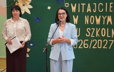 01.09.2026 - NOWY ROK SZKOLNY ROZPOCZĘTY. NAJLEPSI MATURZYŚCI NAGRODZENI 16