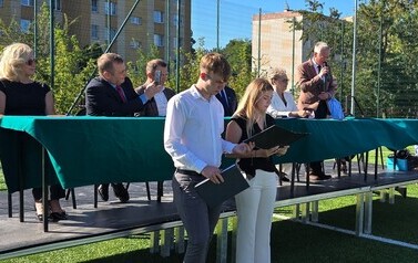 01.09.2026 - NOWY ROK SZKOLNY ROZPOCZĘTY. NAJLEPSI MATURZYŚCI NAGRODZENI 34