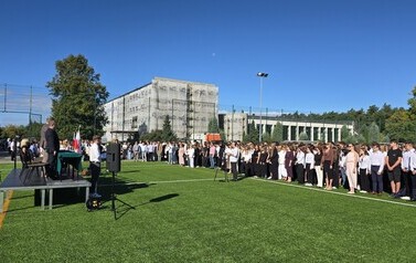 01.09.2026 - NOWY ROK SZKOLNY ROZPOCZĘTY. NAJLEPSI MATURZYŚCI NAGRODZENI 38