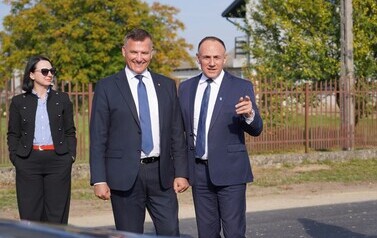 08.10.2026 - DOBRE INWESTYCJE, DOBRA WSP&Oacute;ŁPRACA. WICEMARSZAŁEK RAFAŁ RAJKOWSKI W POWIECIE KOZIENICKIM 9
