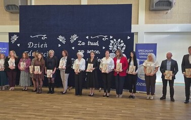 09.10.2026 - &bdquo;ZA TRUD, ZA SERCE, ZA UŚMIECH, DZIĘKUJEMY&rdquo; - DZIEŃ EDUKACJI NARODOWEJ W SOSW W KOZIENICACH 10