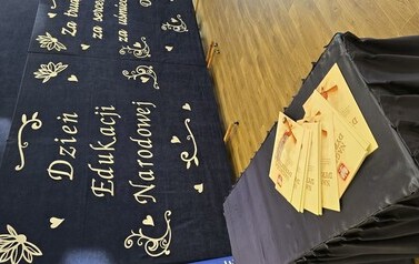 09.10.2026 - &bdquo;ZA TRUD, ZA SERCE, ZA UŚMIECH, DZIĘKUJEMY&rdquo; - DZIEŃ EDUKACJI NARODOWEJ W SOSW W KOZIENICACH 12