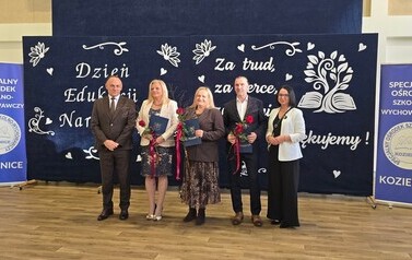 09.10.2026 - &bdquo;ZA TRUD, ZA SERCE, ZA UŚMIECH, DZIĘKUJEMY&rdquo; - DZIEŃ EDUKACJI NARODOWEJ W SOSW W KOZIENICACH 15
