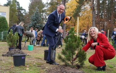 27.10.2026 - &bdquo;KOLOROWY ŚWIAT ZABAWY&rdquo; PODSUMOWANIE PROJEKTU I OTWARCIE NOWEGO PLACU ZABAW W SOSW W KOZIENICACH 13