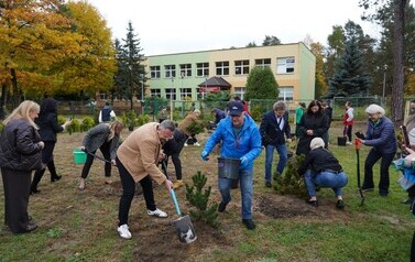 27.10.2026 - &bdquo;KOLOROWY ŚWIAT ZABAWY&rdquo; PODSUMOWANIE PROJEKTU I OTWARCIE NOWEGO PLACU ZABAW W SOSW W KOZIENICACH 14