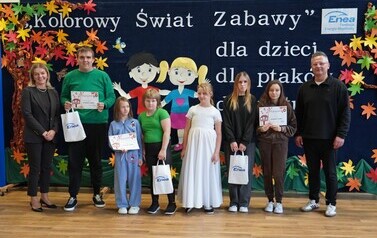 27.10.2026 - &bdquo;KOLOROWY ŚWIAT ZABAWY&rdquo; PODSUMOWANIE PROJEKTU I OTWARCIE NOWEGO PLACU ZABAW W SOSW W KOZIENICACH 20