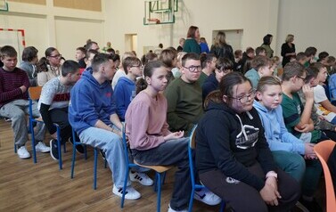 27.10.2026 - &bdquo;KOLOROWY ŚWIAT ZABAWY&rdquo; PODSUMOWANIE PROJEKTU I OTWARCIE NOWEGO PLACU ZABAW W SOSW W KOZIENICACH 44