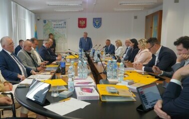 WŁADZE POWIATU KOZIENICKIEGO WYBRANE 27