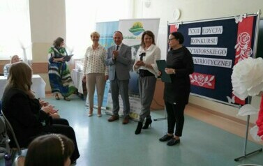 KOLEJNA ODSŁONA KONKURSU RECYTATORSKIEGO POEZJI PATRIOTYCZNEJ W PSP W GARBATCE-LETNISKU 9