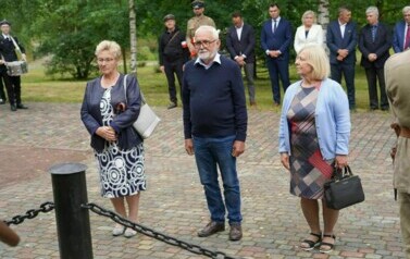 UCZCILI PAMIĘĆ POMORDOWANYCH ŻOŁNIERZY  BATALION&Oacute;W CHŁOPSKICH 6