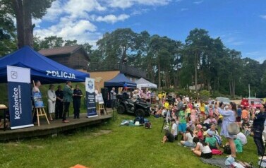 LEKCJA PLENEROWA &bdquo;KOZIENICE &ndash; KRĘCI BEZPIECZEŃSTWO NAD WODĄ&rdquo; 16
