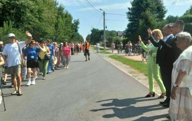"OSIEMNASTKA" W DRODZE NA JASNĄ G&Oacute;RĘ 2