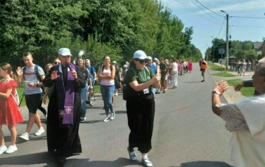 "OSIEMNASTKA" W DRODZE NA JASNĄ G&Oacute;RĘ 3