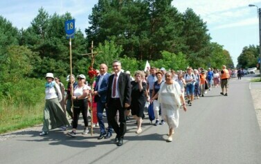 "OSIEMNASTKA" W DRODZE NA JASNĄ G&Oacute;RĘ 4