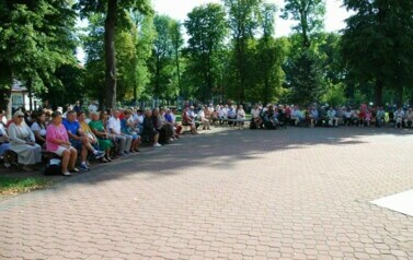 "OSIEMNASTKA" W DRODZE NA JASNĄ G&Oacute;RĘ 17