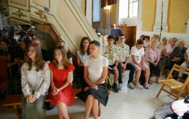 "OSIEMNASTKA" W DRODZE NA JASNĄ G&Oacute;RĘ 20