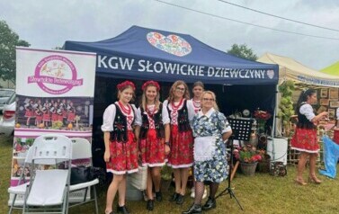 V PRZEGLĄD KGW ZIEMI KOZIENICKIEJ W PRL-OWSKIEJ ODSŁONIE 12