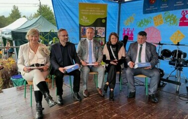 V PRZEGLĄD KGW ZIEMI KOZIENICKIEJ W PRL-OWSKIEJ ODSŁONIE 23