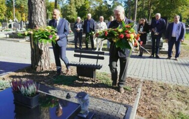 9. ROCZNICA ŚMIERCI JANUSZA STĄP&Oacute;RA, BYŁEGO STAROSTY KOZIENICKIEGO 5