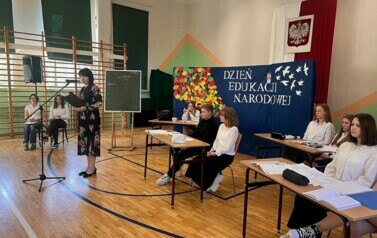DZIEŃ EDUKACJI NARODOWEJ W &bdquo;ZIELONYM&rdquo; LO 20