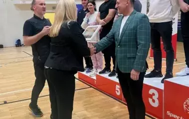PONAD 80 ZAWODNIK&Oacute;W OLIMPIAD SPECJALNYCH  RYWALIZOWAŁO PODCZAS TURNIEJU BADMINTONA W KOZIENICACH 5