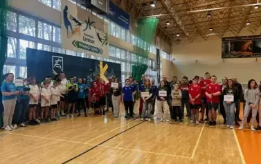 PONAD 80 ZAWODNIK&Oacute;W OLIMPIAD SPECJALNYCH  RYWALIZOWAŁO PODCZAS TURNIEJU BADMINTONA W KOZIENICACH 31