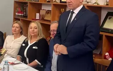 &bdquo;PODZIELMY SIĘ OPŁATKIEM, CHLEBEM POKOJU I NIEBA...&rdquo; 5
