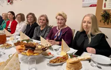 &bdquo;BOŻE NARODZENIE TO CZAS, W KT&Oacute;RYM DOMY  ROZŚWIETLAJĄ SIĘ ŚWIATŁEM ŻYCZLIWOŚCI, MIŁOŚCI I POKOJU&hellip;&rdquo; 8