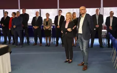 ŻYCZENIA ŚWIĄTECZNE W ENEA WYTWARZANIE 8