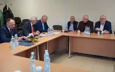 POSIEDZENIE POWIATOWEJ RADY RYNKU PRACY W KOZIENICACH 1