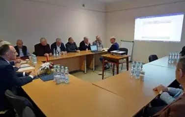 POSIEDZENIE POWIATOWEJ RADY RYNKU PRACY W KOZIENICACH 2
