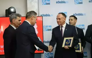 LAUR SAMORZĄDU REGIONU RADOMSKIEGO 4