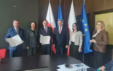 PONAD 6,5 MLN ZŁ DLA POWIATU KOZIENICKIEGO NA TERMOMODERNIZACJĘ ZESPOŁU SZK&Oacute;Ł NR 1 W KOZIENICACH 2
