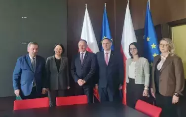 PONAD 6,5 MLN ZŁ DLA POWIATU KOZIENICKIEGO NA TERMOMODERNIZACJĘ ZESPOŁU SZK&Oacute;Ł NR 1 W KOZIENICACH 4
