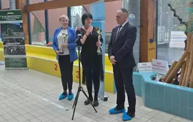 SPORTOWA RYWALIZACJA NA BASENIE 2