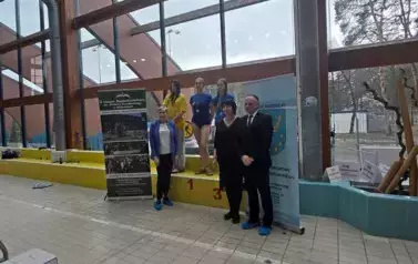 SPORTOWA RYWALIZACJA NA BASENIE 13