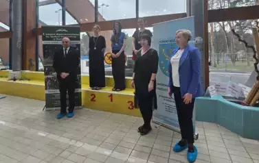 SPORTOWA RYWALIZACJA NA BASENIE 15