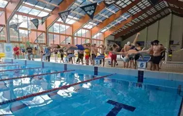 SPORTOWA RYWALIZACJA NA BASENIE 20