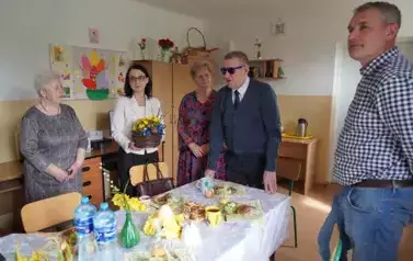ŚWIĄTECZNA ATMOSFERA W GRONIE STOWARZYSZENIA OS&Oacute;B Z DYSFUNKCJĄ WZROKU I ICH RODZIN 7