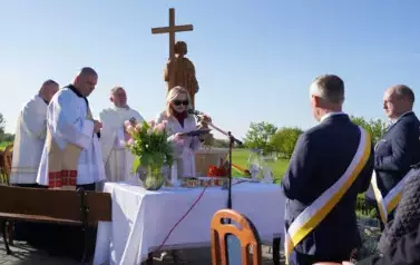 NOWA FIGURA W KĘPIE W&Oacute;LCZYŃSKIEJ 5