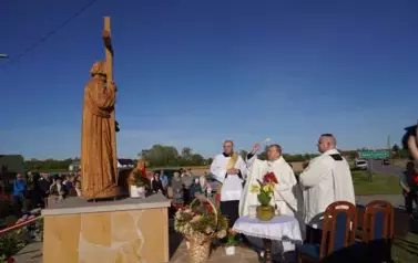 NOWA FIGURA W KĘPIE W&Oacute;LCZYŃSKIEJ 6