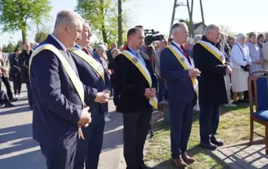NOWA FIGURA W KĘPIE W&Oacute;LCZYŃSKIEJ 14