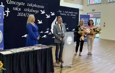 Z UŚMIECHEM KU WAKACJOM &ndash; ZAKOŃCZENIE ROKU W SOSW W KOZIENICACH 21