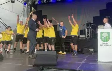 PIŁKARSKIE EMOCJE PODCZAS DNI MIASTA I GMINY GŁOWACZ&Oacute;W 8