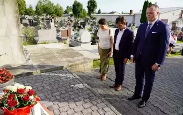 PAMIĘĆ O PRZESZŁOŚCI &ndash; ZOBOWIĄZANIEM NA PRZYSZŁOŚĆ 7