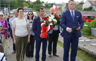 PAMIĘĆ O PRZESZŁOŚCI &ndash; ZOBOWIĄZANIEM NA PRZYSZŁOŚĆ 15