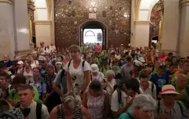 KOZIENICKA &bdquo;OSIEMNASTKA" DOTARŁA NA JASNĄ G&Oacute;RĘ 16