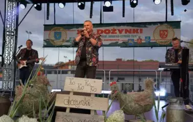Z SZACUNKIEM DLA CHLEBA, Z DUMĄ O ROLNIKACH 13
