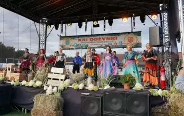 Z SZACUNKIEM DLA CHLEBA, Z DUMĄ O ROLNIKACH 14